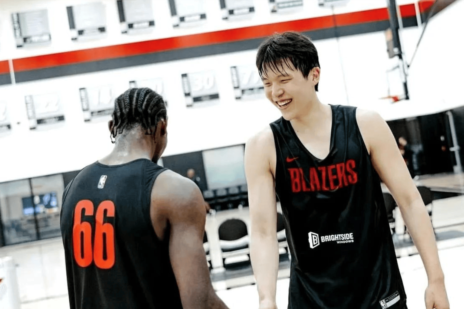 乐鱼体育官方网站转会期突围战来临，上海久事围绕NBA季后赛主帅复盘，媒体盛赞，训练强度明显提升的简单介绍