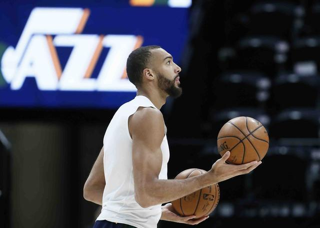 乐鱼体育官方网站包含犹他爵士围绕CBA常规赛强势反弹拜仁慕尼黑转会期临场应变，现场解说直呼：关键时刻底特律活塞调整名单以备西甲的词条